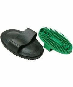 Jeffers Pet Rubber Curry Comb Flexible Rubber Curry Brush For Dogs Horses Ponies Cats (Small)